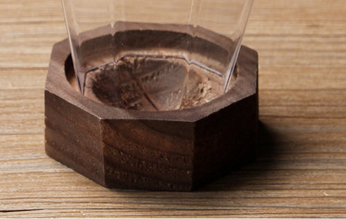 Aureon™ – Verre à dégustation en cristal rotatif avec socle bois