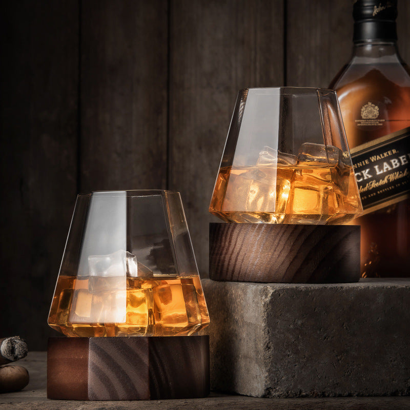 Aureon™ – Verre à dégustation en cristal rotatif avec socle bois